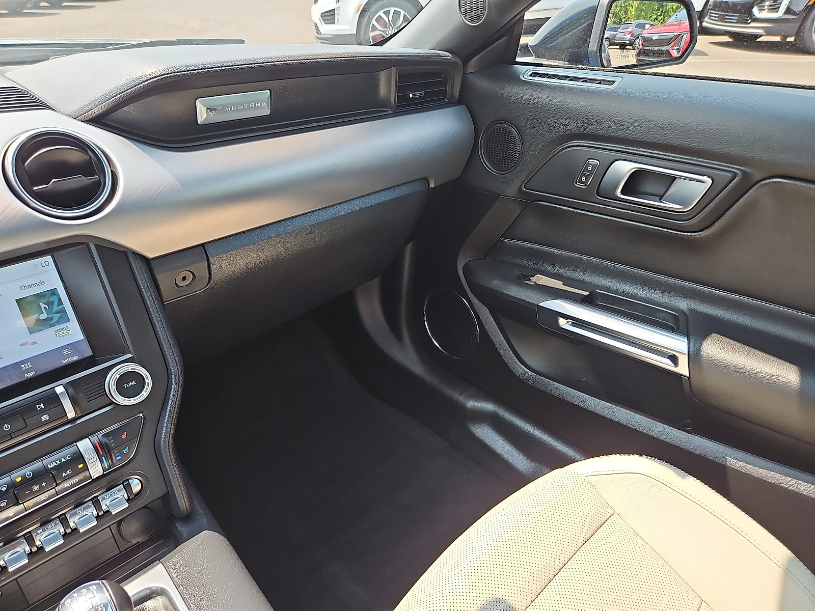 Used 2022 Ford Mustang GT Premium w/ Black Accent Package RWD image 24
