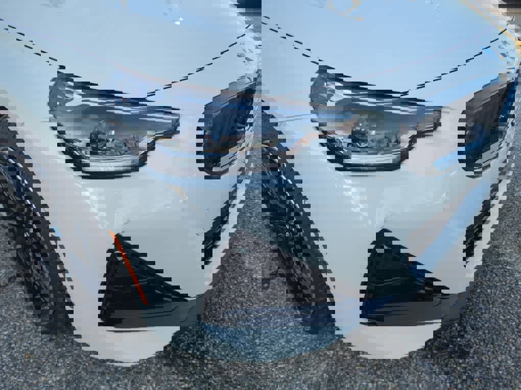 Used 2025 BMW M240i xDrive Coupe w/ Parking Assistance Package image 4