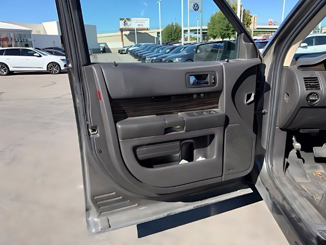 Used 2019 Ford Flex SEL w/ Class III Trailer Tow Package AWD/4WD image 19