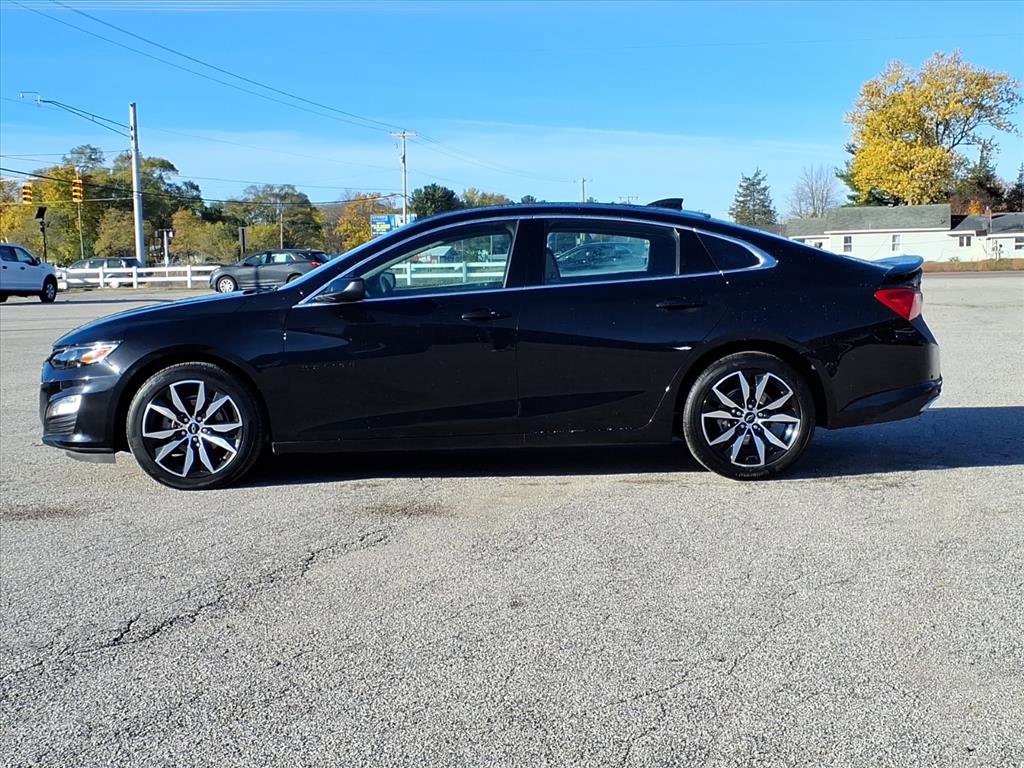 Used 2024 Chevrolet Malibu RS image 2