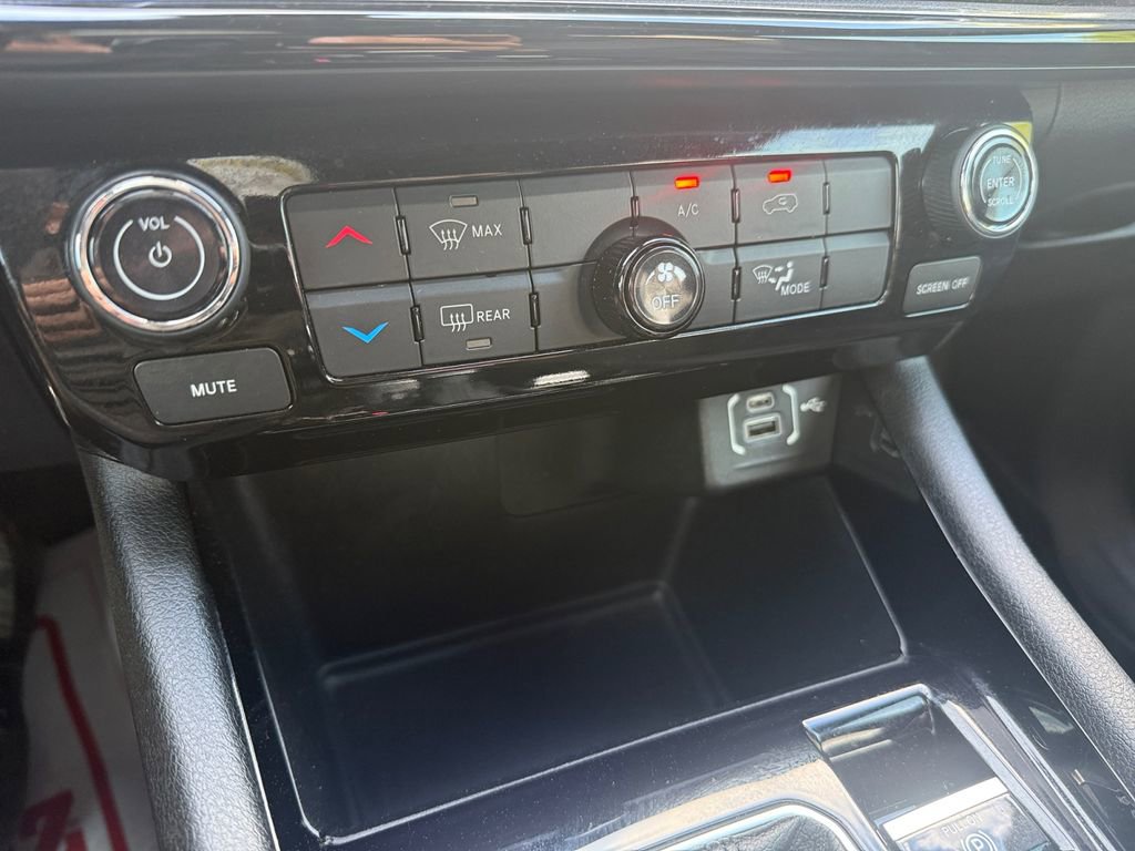 Used 2023 Jeep Compass Altitude image 25