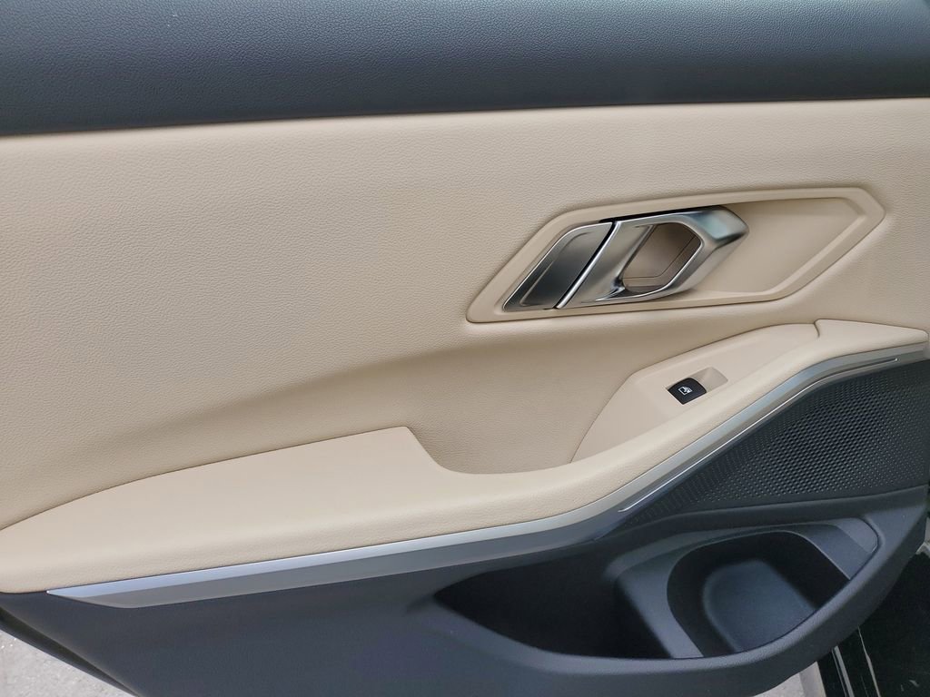 Used 2023 BMW 330i Sedan w/ Driving Assistance Package image 8