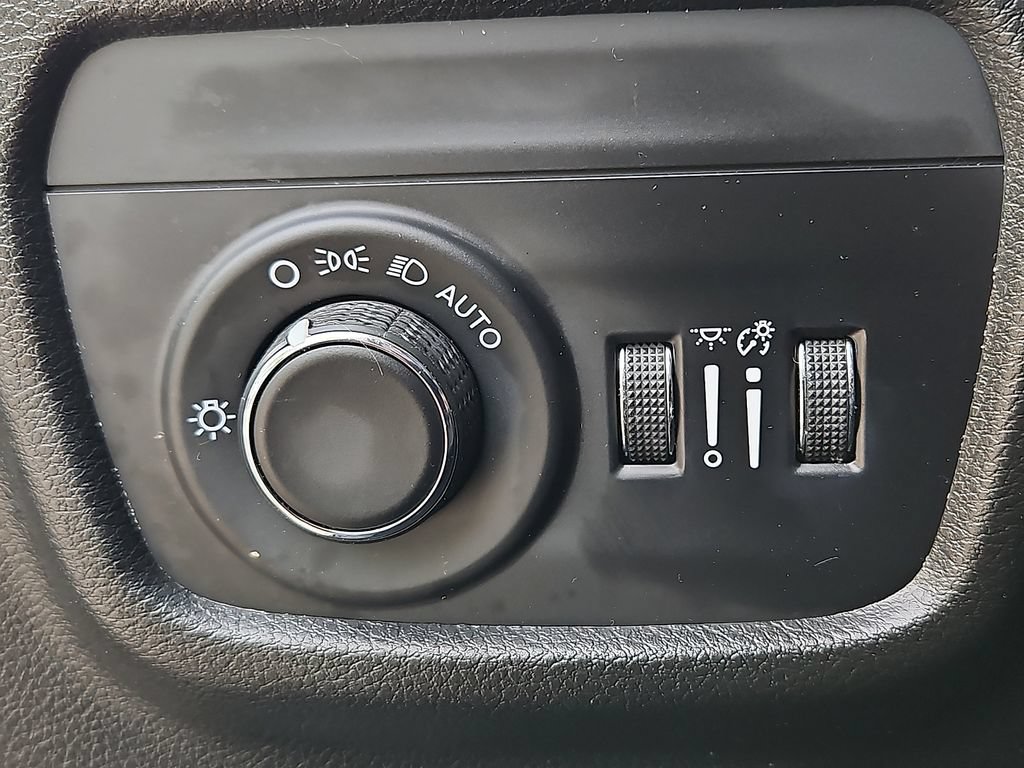 Certified 2024 Jeep Grand Cherokee L Altitude AWD/4WD image 24