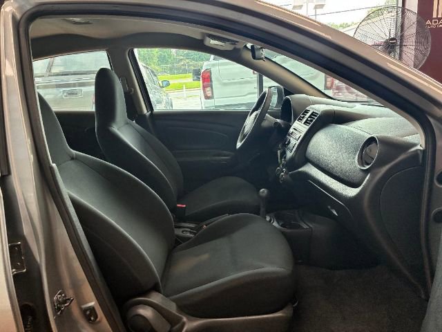 Used 2013 Nissan Versa S Plus image 25