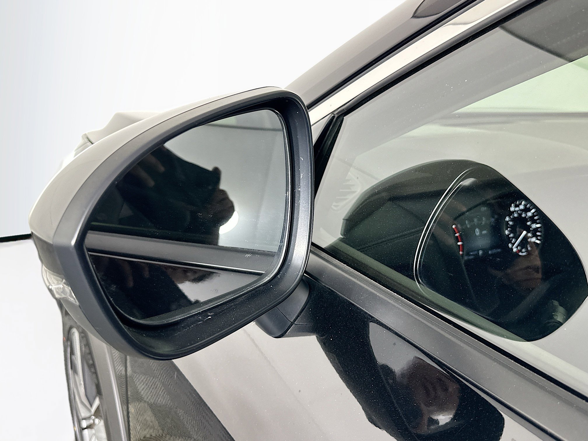 Used 2023 Nissan Rogue SL w/ SL Premium Package FWD image 16