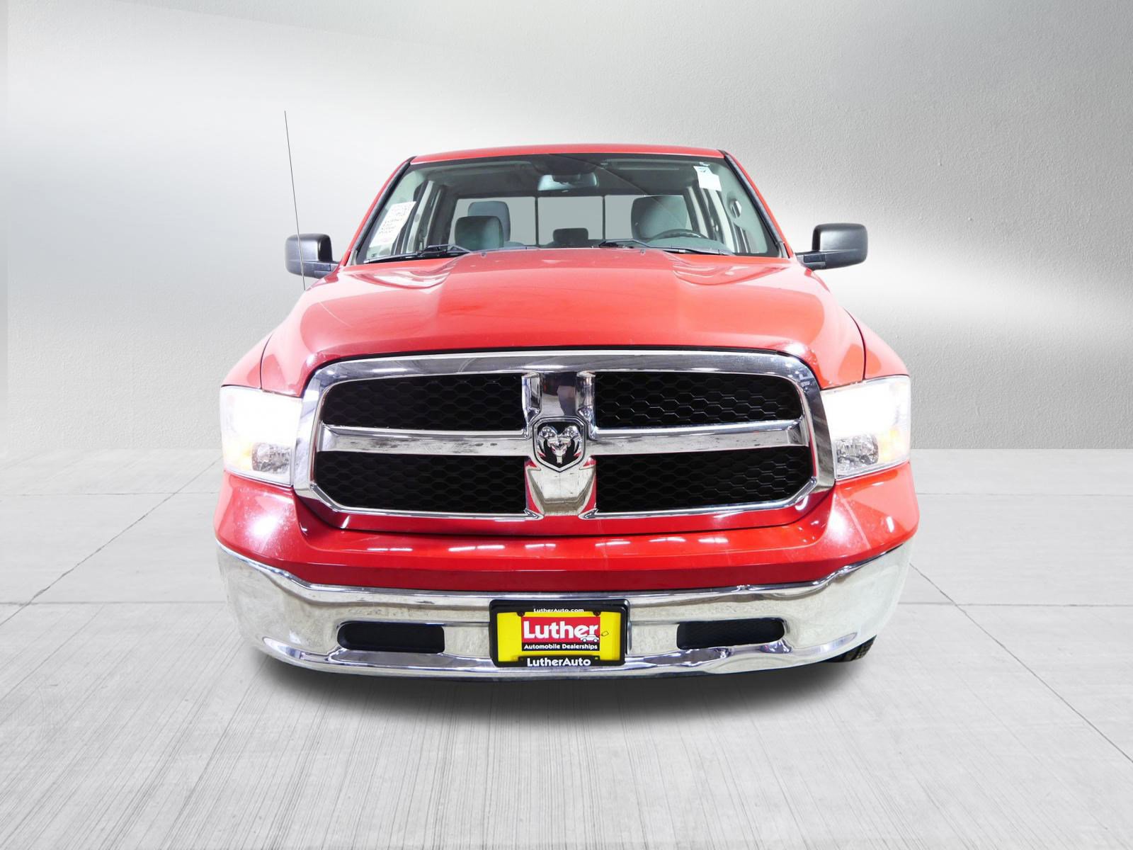 Used 2016 RAM 1500 Classic SLT image 2