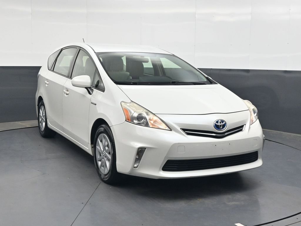 Used 2014 Toyota Prius V Three FWD image 2