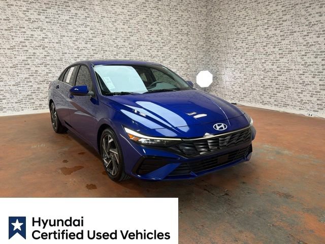 Used 2025 Hyundai Elantra SEL FWD image 1
