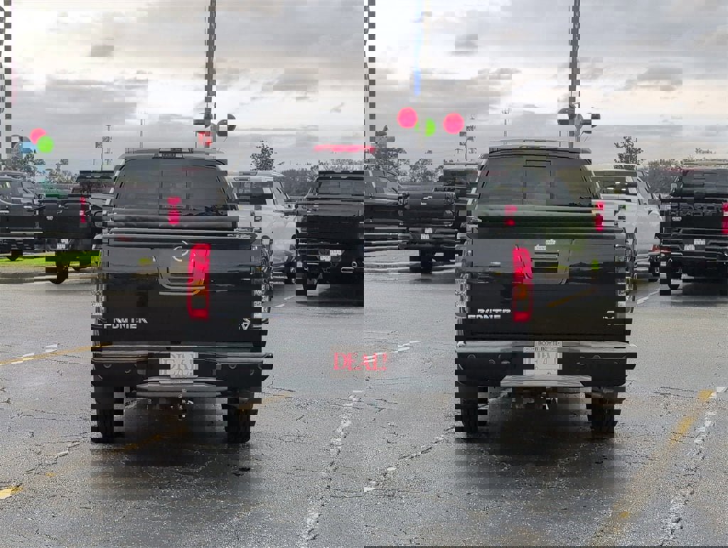 Used 2020 Nissan Frontier SV image 4