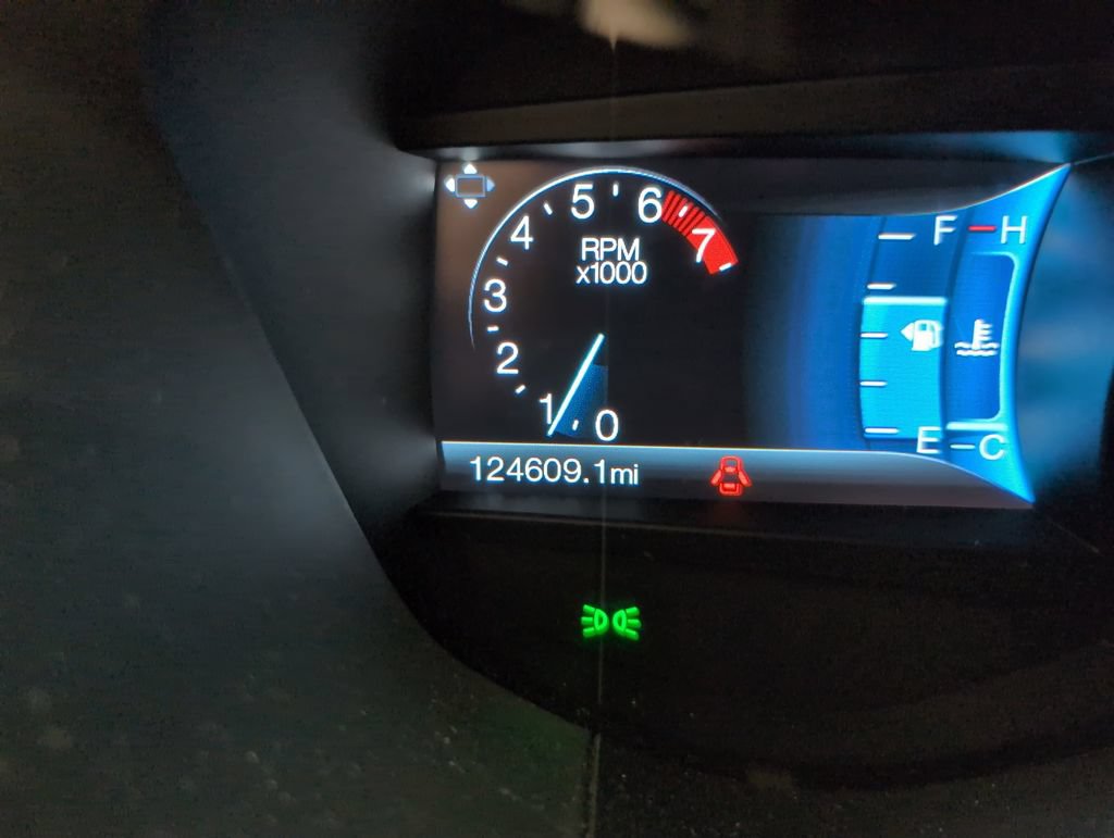 Used 2018 Ford Fusion SE w/ Equipment Group 201A FWD image 21
