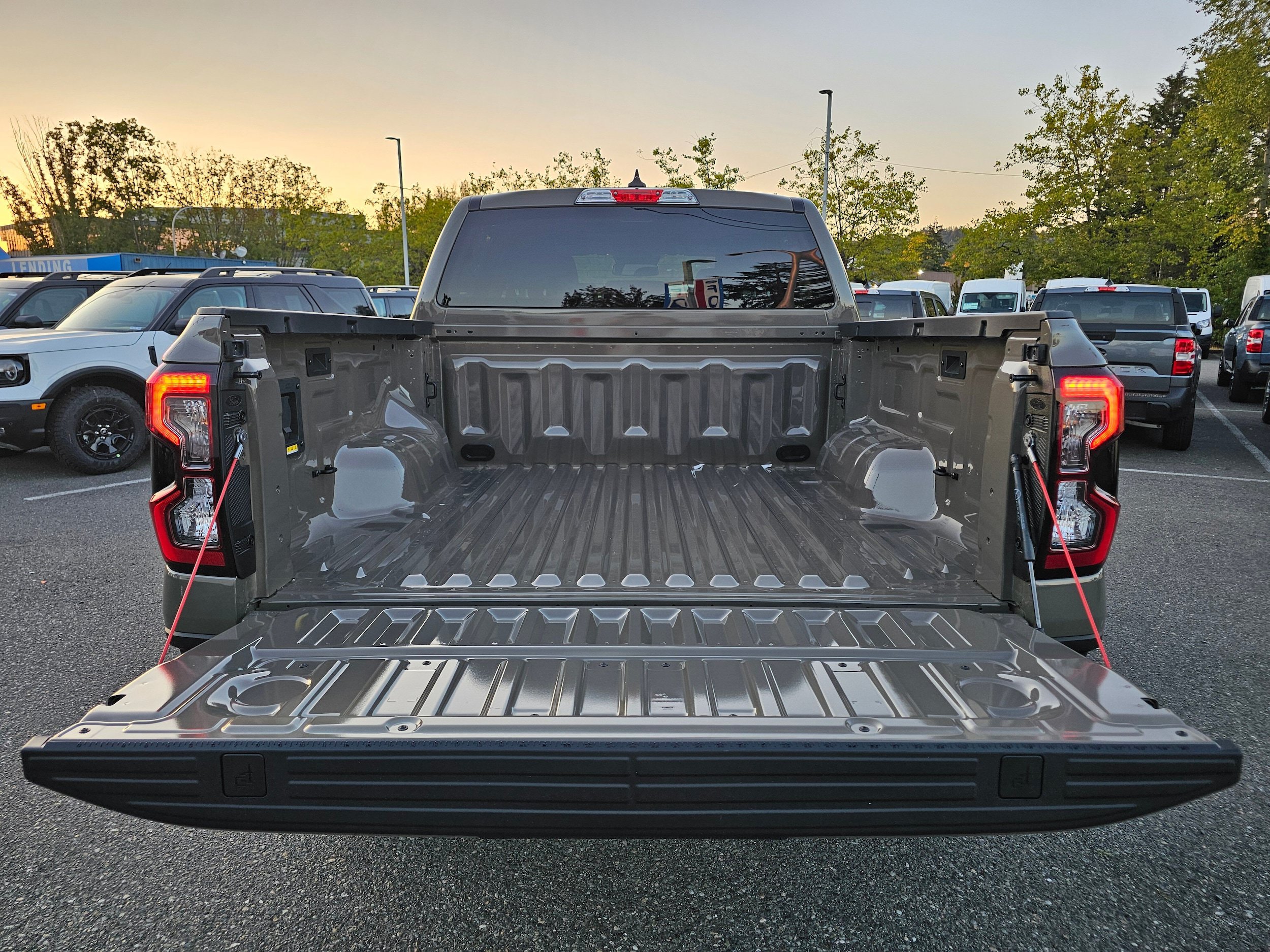 New 2026 Ford Ranger XLT w/ FX4 Off-Road Package AWD/4WD image 10