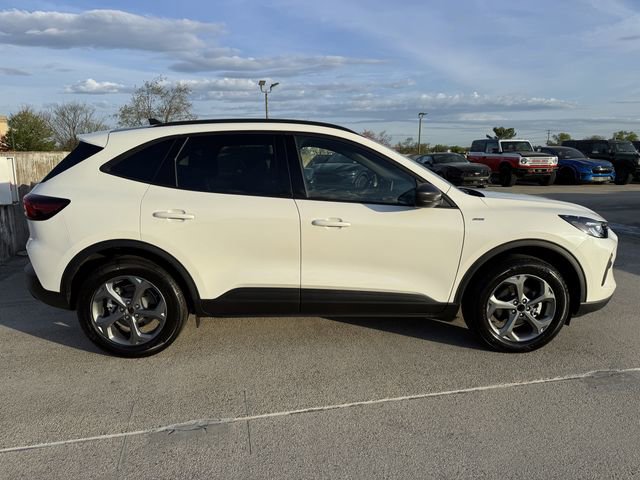 Used 2026 Ford Escape ST-Line w/ Tech Pack #1 image 7