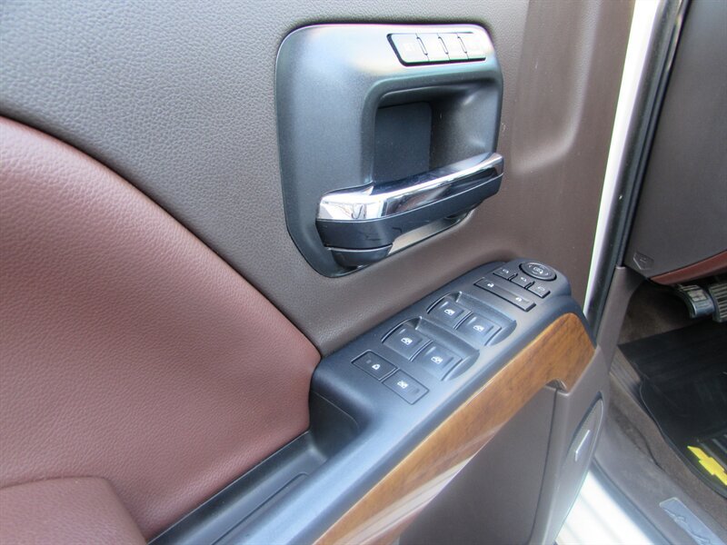 Used 2014 Chevrolet Silverado 1500 High Country w/ High Country Premium Package AWD/4WD image 14