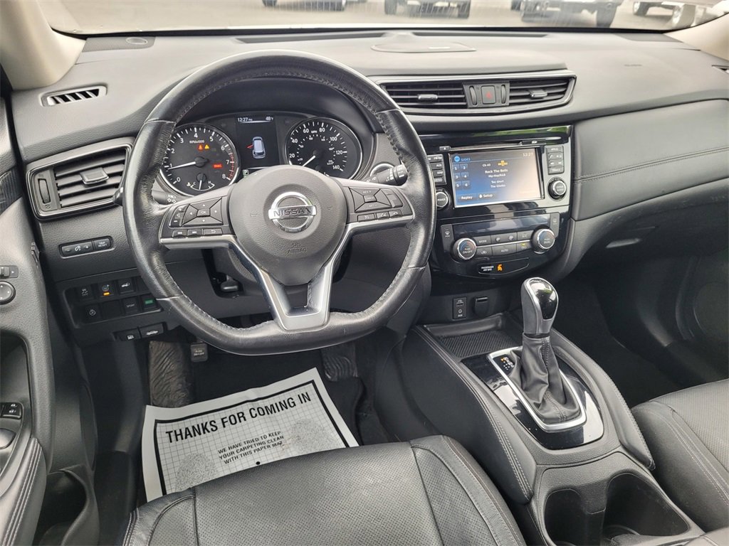 Used 2017 Nissan Rogue SL w/ SL Premium Package image 19