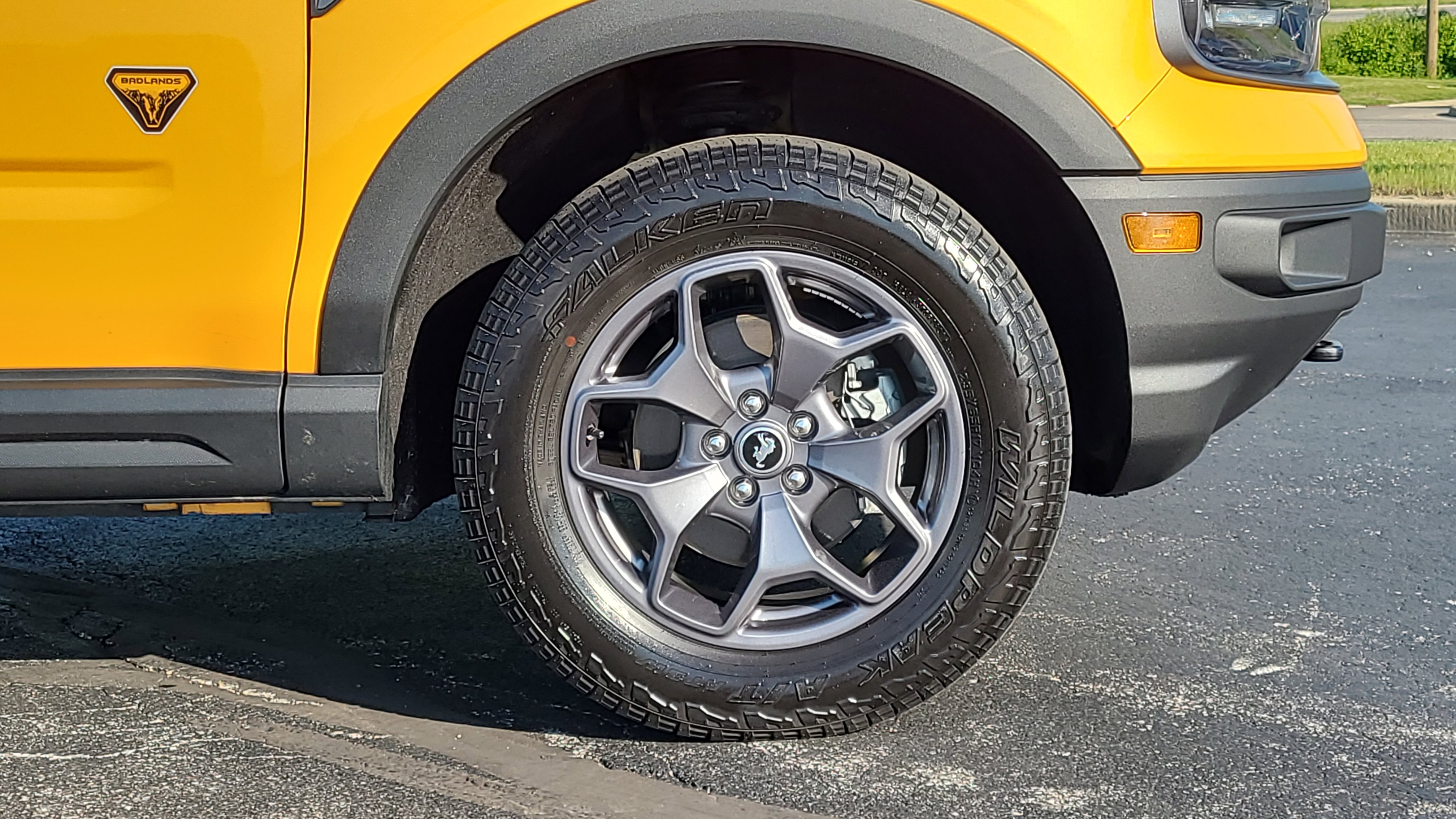 Certified 2022 Ford Bronco Sport Badlands w/ Premium Package AWD/4WD image 38