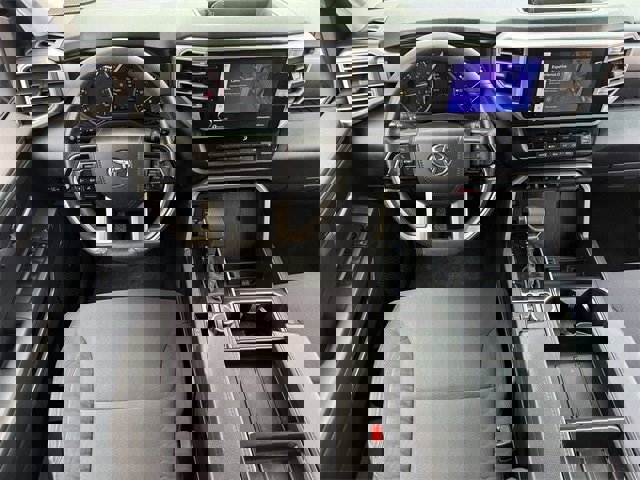 Used 2022 Toyota Tundra SR5 w/ SR5 Convenience Package image 15