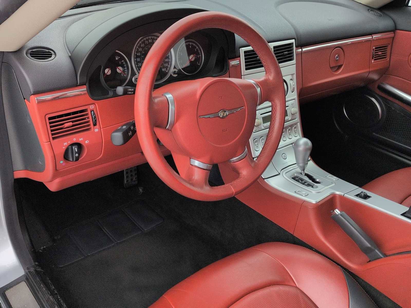 Used 2007 Chrysler Crossfire Limited image 10