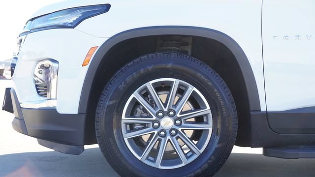 Used 2023 Chevrolet Traverse LT FWD image 5