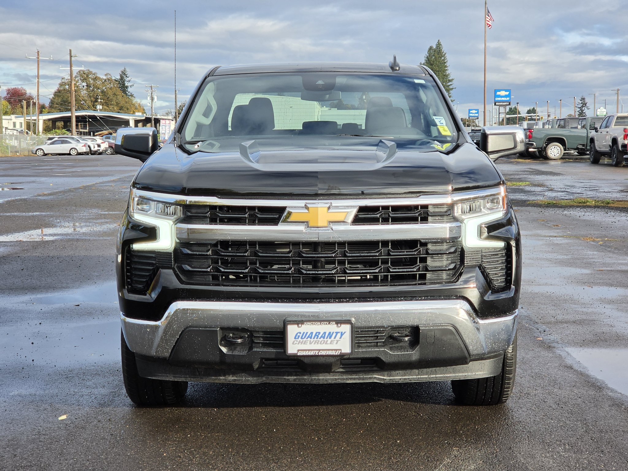 Used 2026 Chevrolet Silverado 1500 LT AWD/4WD image 2