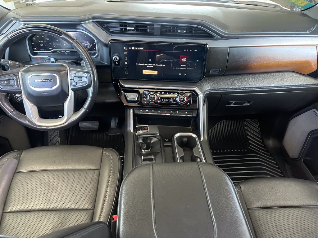 Used 2024 GMC Sierra 1500 Denali AWD/4WD image 14