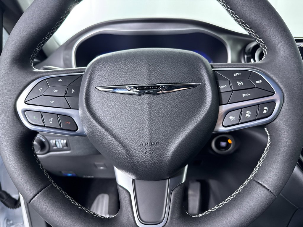 New 2026 Chrysler Voyager LX FWD image 24