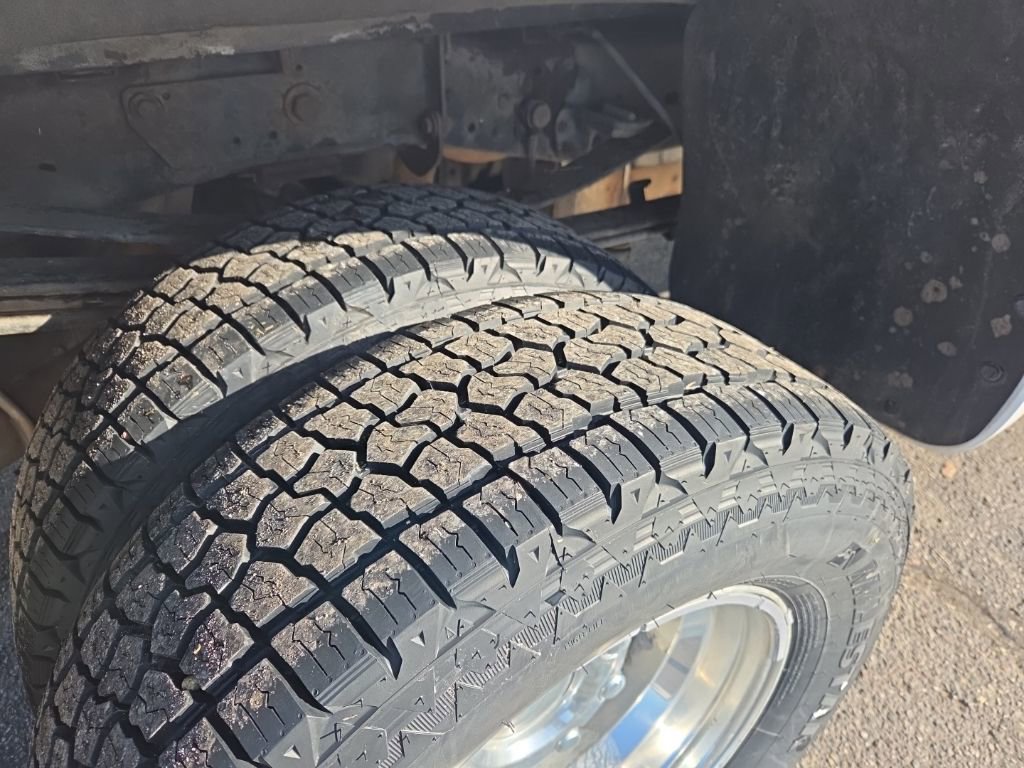 Used 2013 Ford F350 Platinum w/ FX4 Off Road Pkg image 47