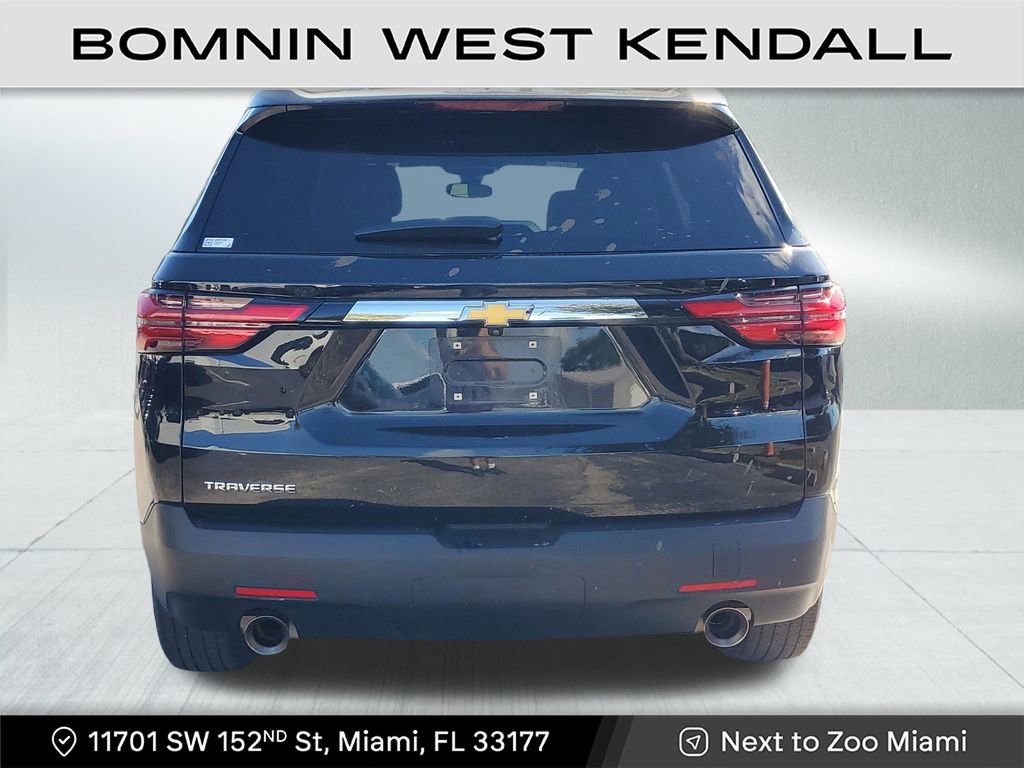 Used 2023 Chevrolet Traverse LS image 6