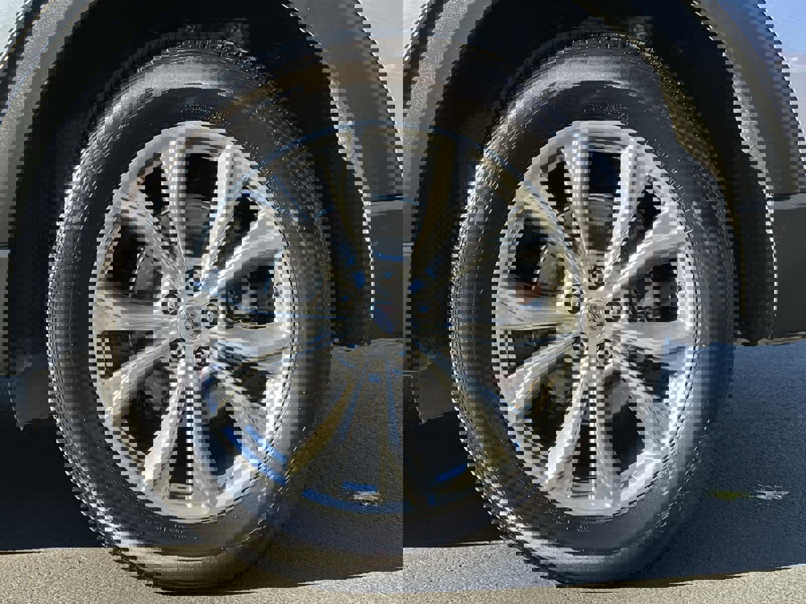 Used 2022 Ford Explorer Limited image 8