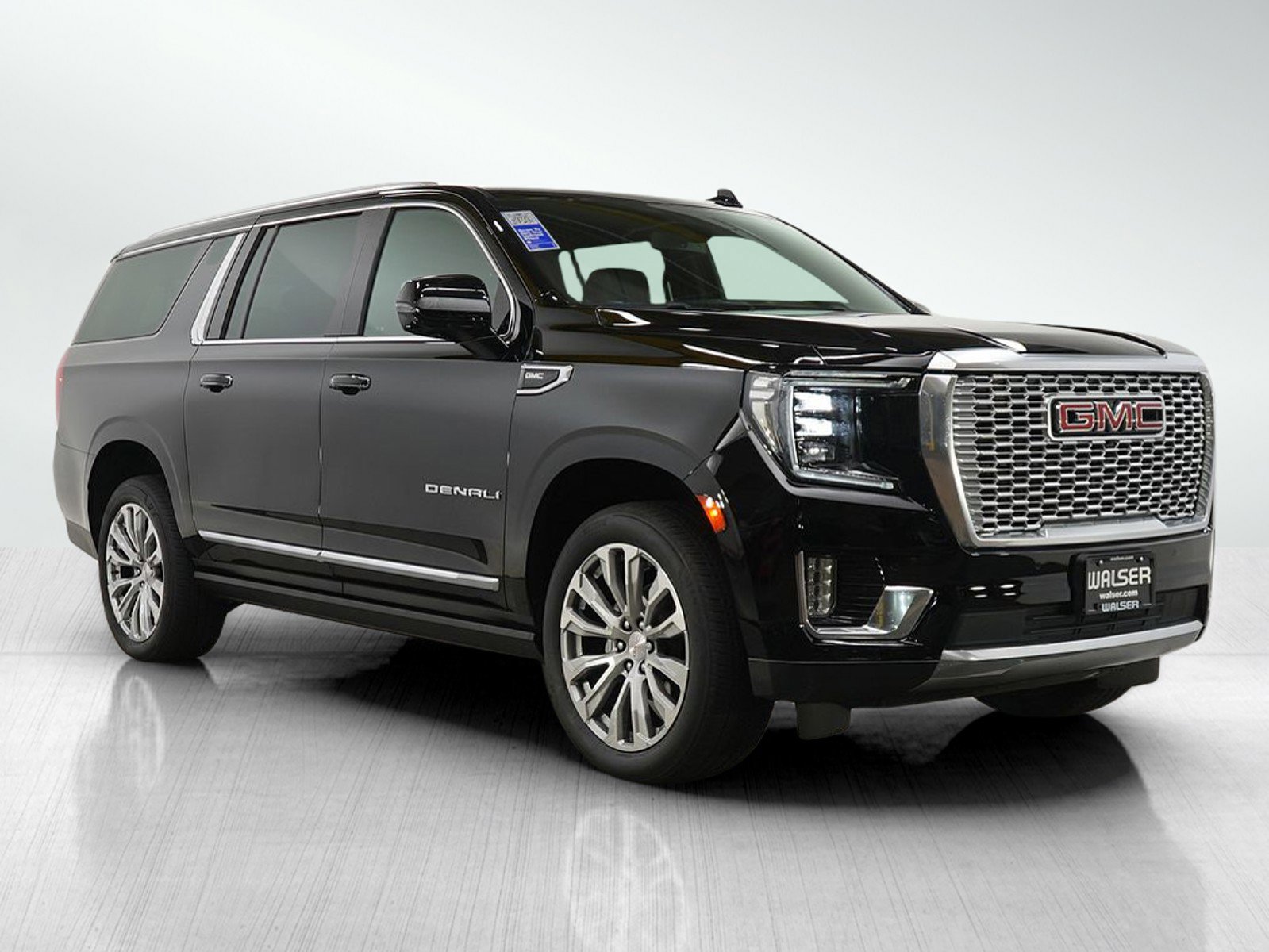 Used 2022 GMC Yukon XL Denali image 7