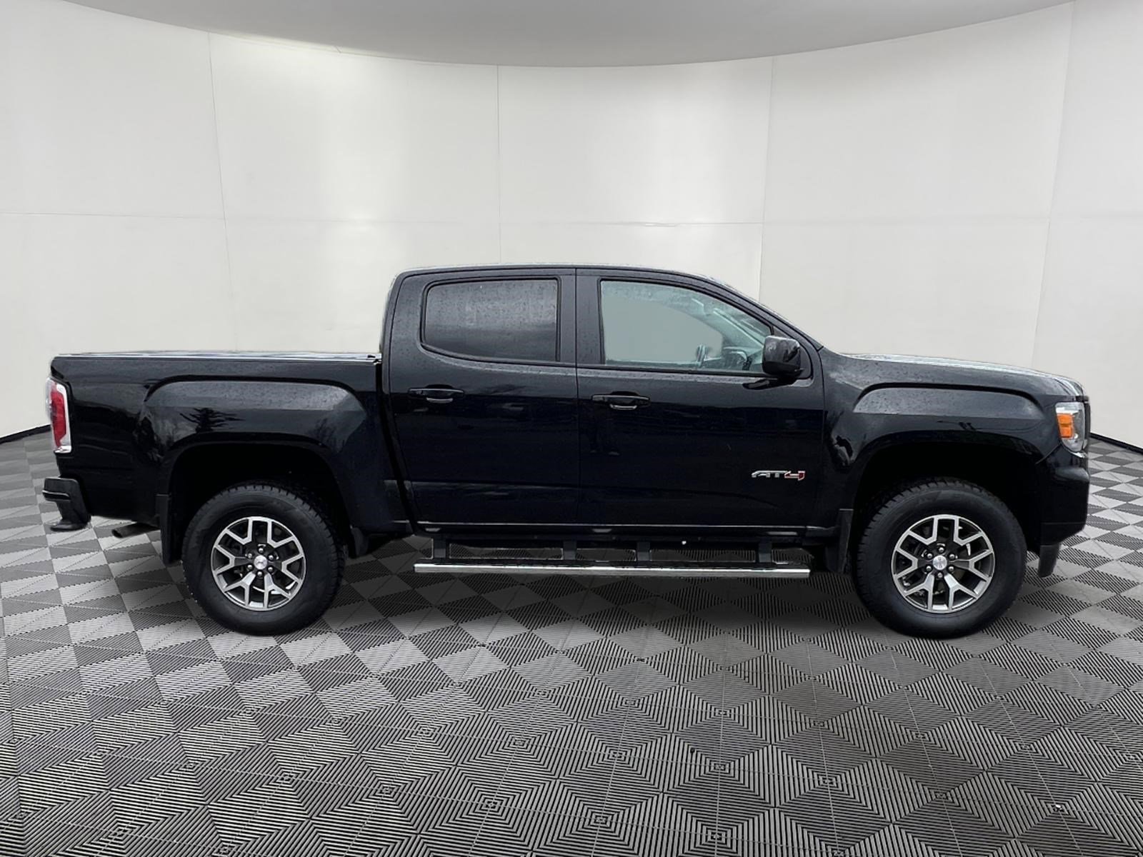Used 2022 GMC Canyon AT4 image 7