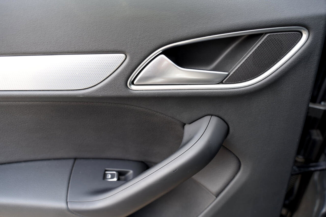 Used 2018 Audi Q3 2.0T Premium Plus image 27