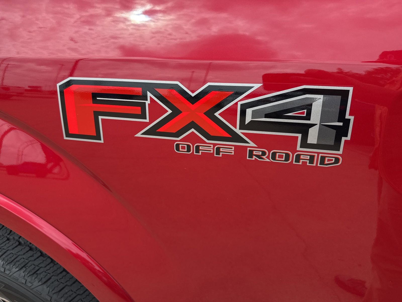 Used 2020 Ford F150 Lariat w/ Equipment Group 502A Luxury image 9