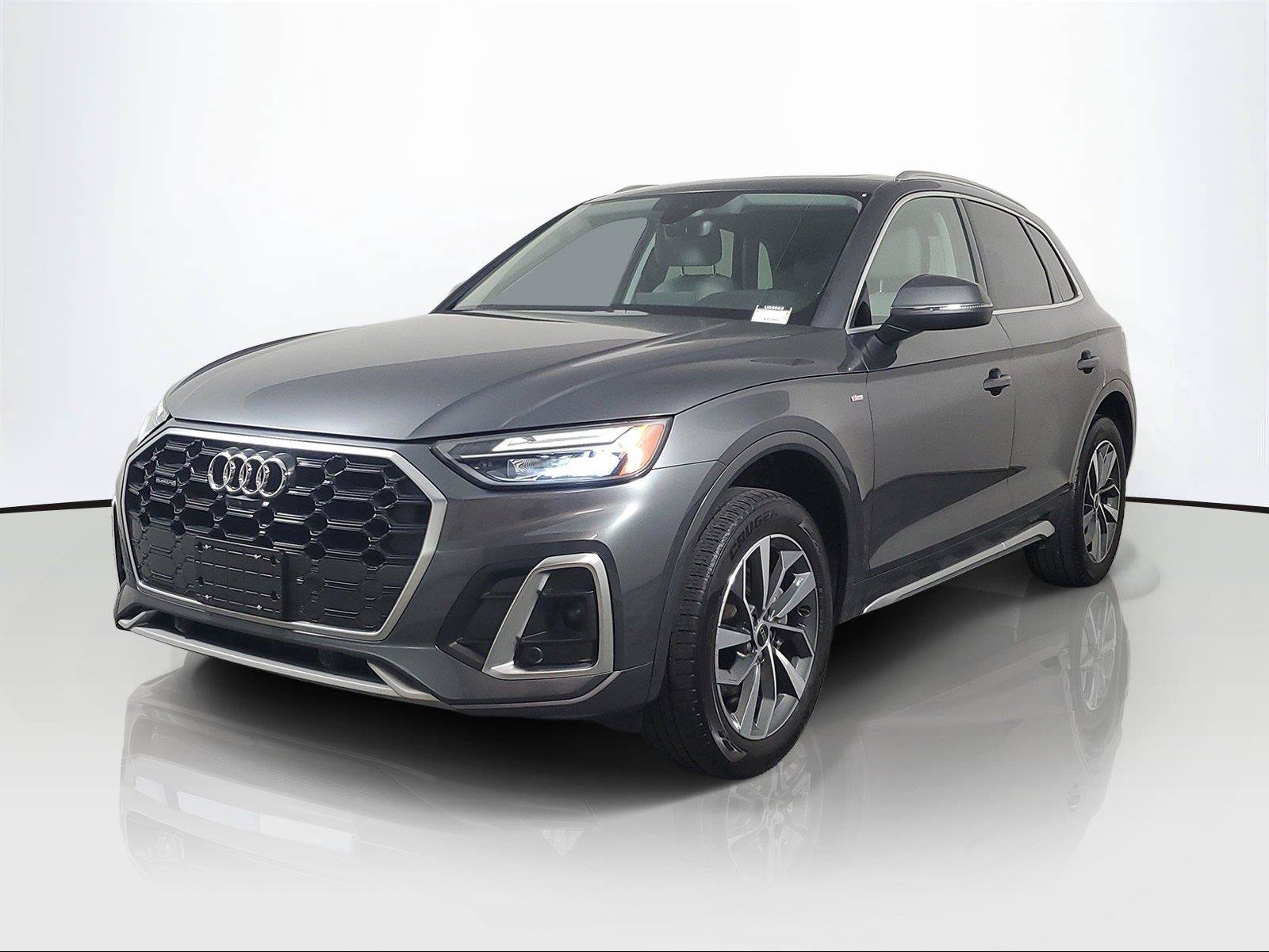 Used 2023 Audi Q5 2.0T Premium Plus w/ Premium Plus Package AWD/4WD image 3