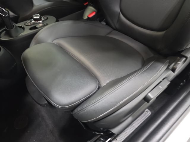 Used 2024 MINI Cooper SE FWD image 24
