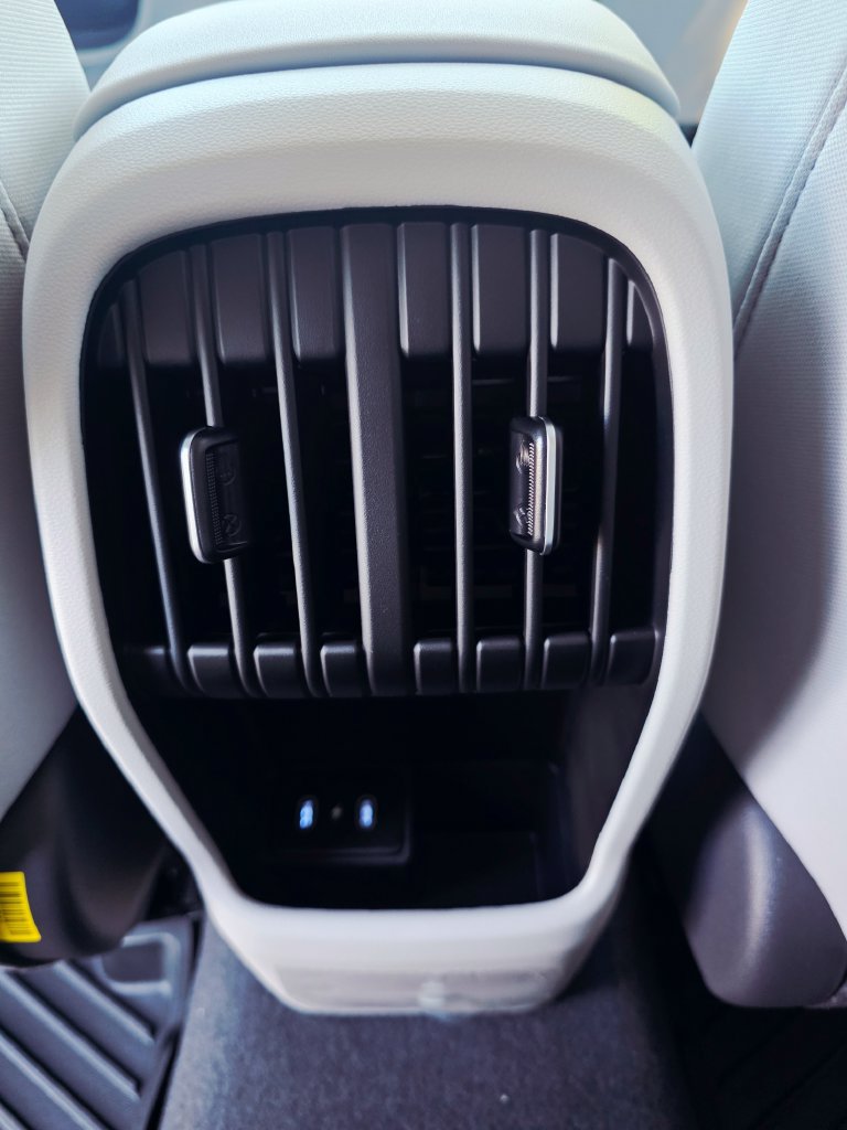 New 2026 Hyundai Kona SEL Sport FWD image 36