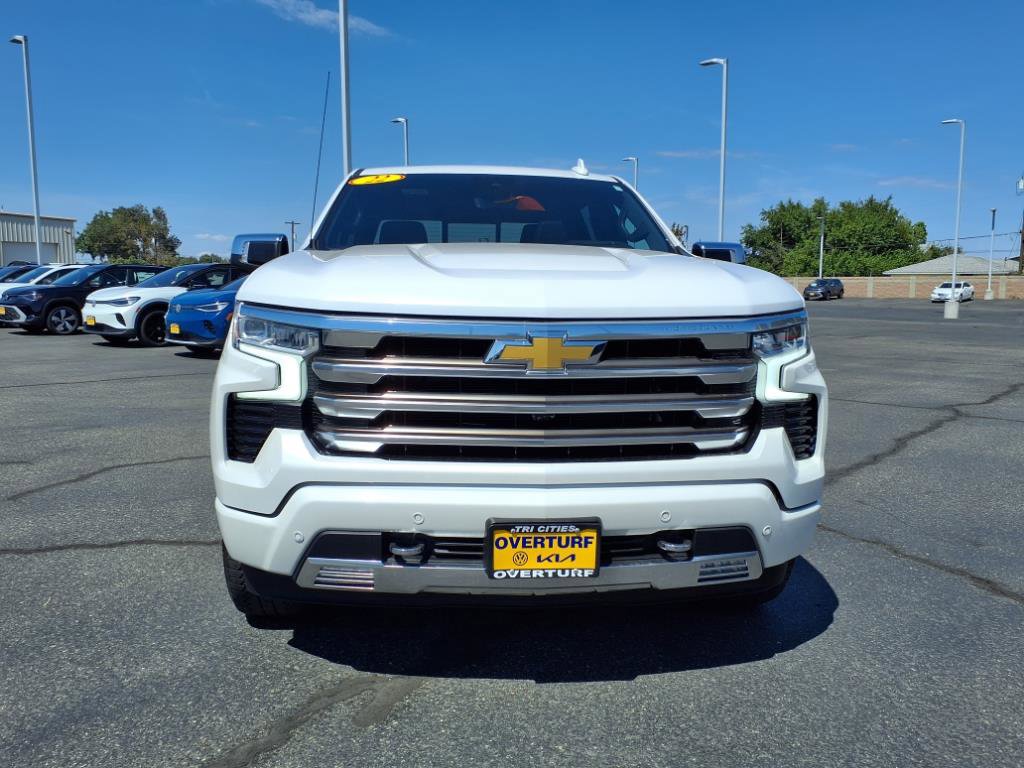 Used 2022 Chevrolet Silverado 1500 High Country w/ Technology Package image 6