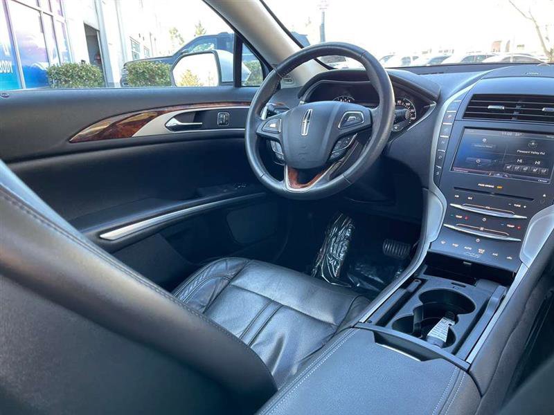 Used 2013 Lincoln MKZ image 10