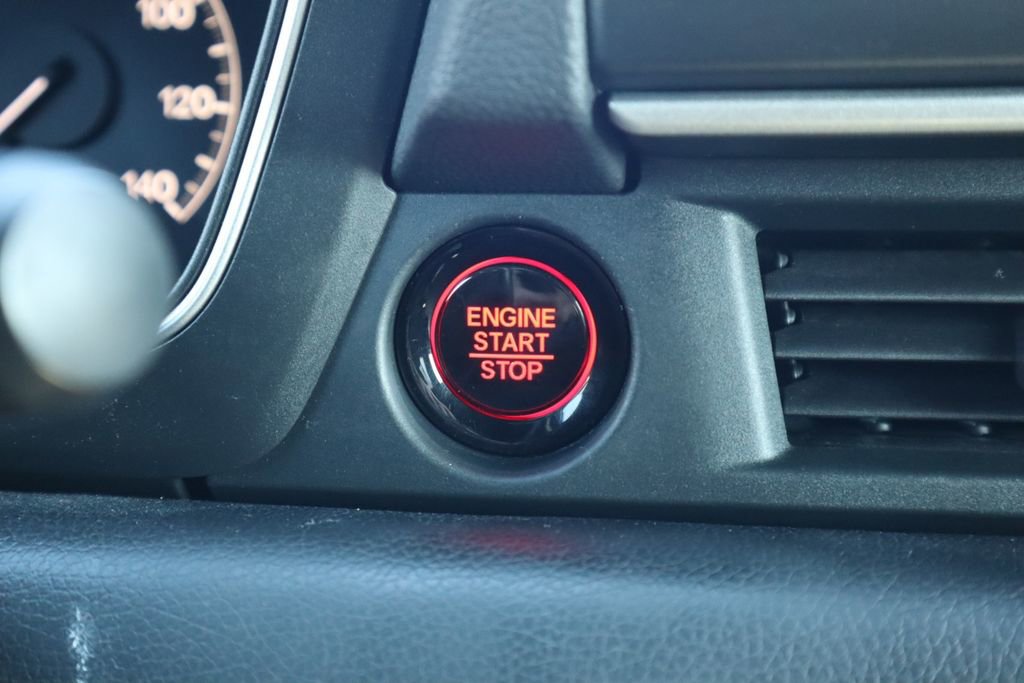 Used 2023 Honda Pilot Sport image 25