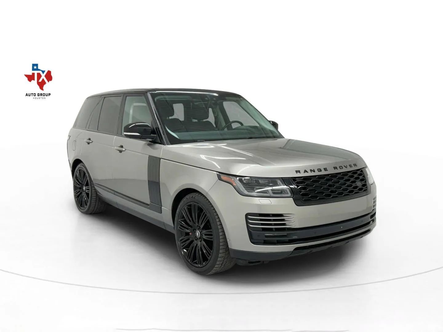 Used 2018 Land Rover Range Rover Supercharged image 1