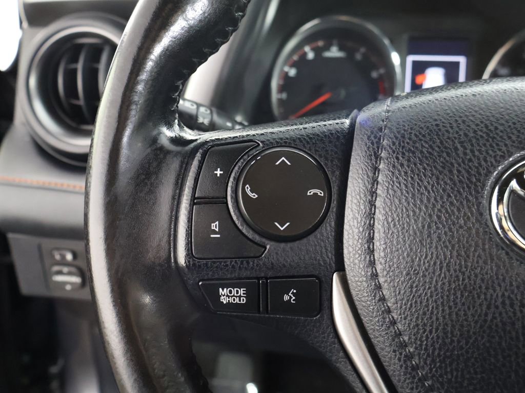 Used 2018 Toyota RAV4 SE w/ All Weather Liner Package image 42