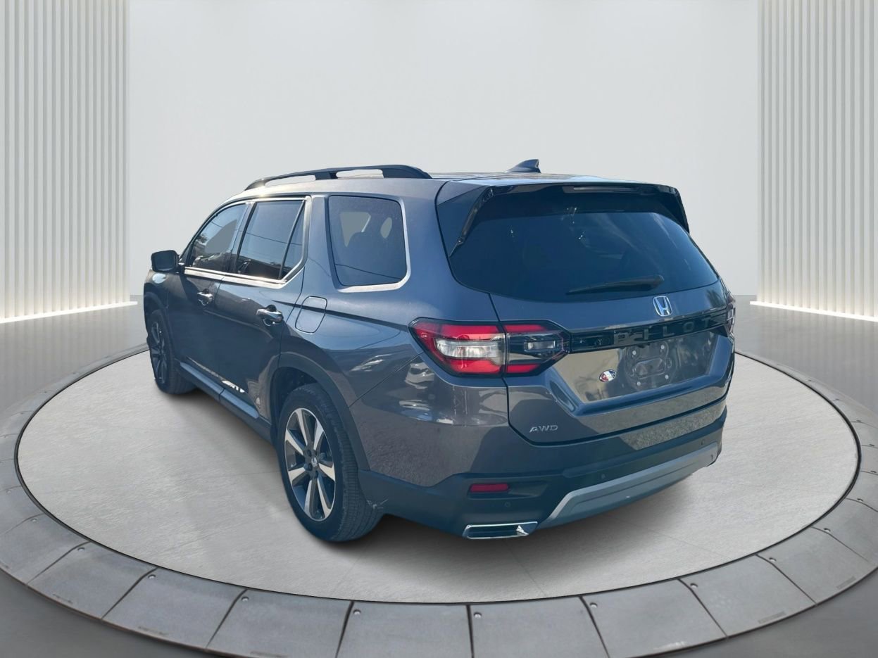 Used 2024 Honda Pilot Elite image 8