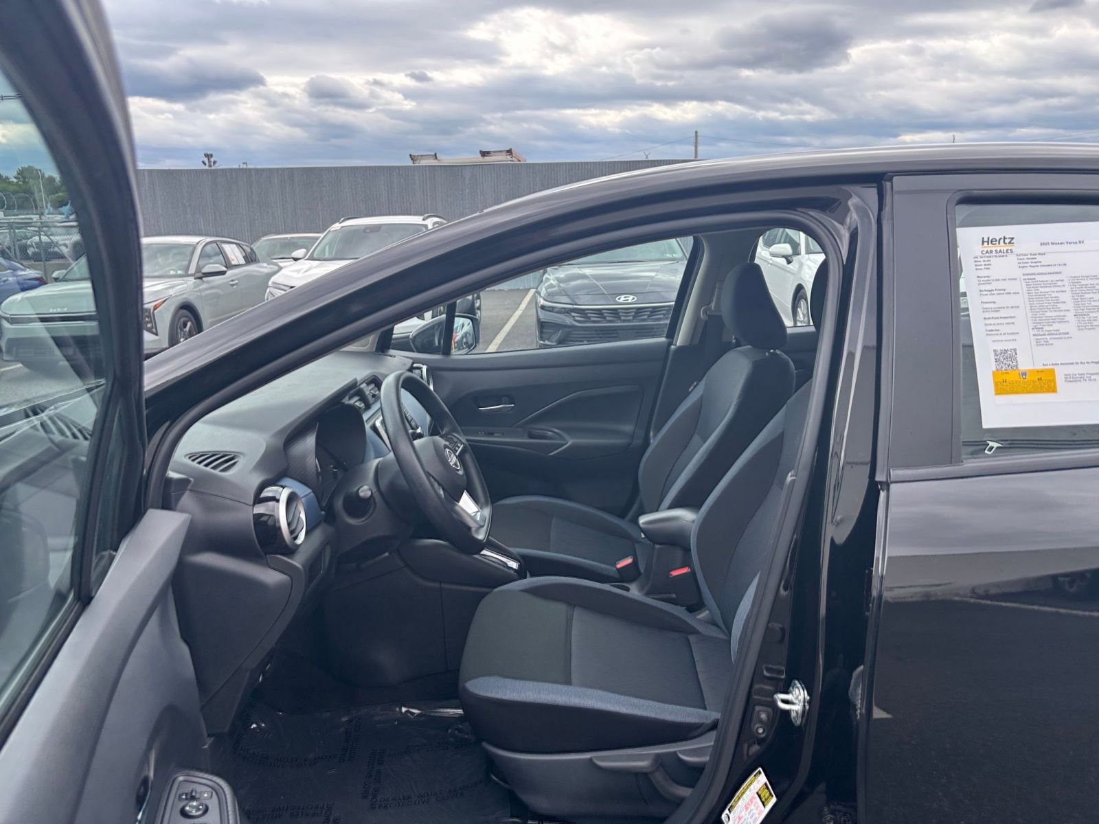 Used 2025 Nissan Versa SV FWD image 25