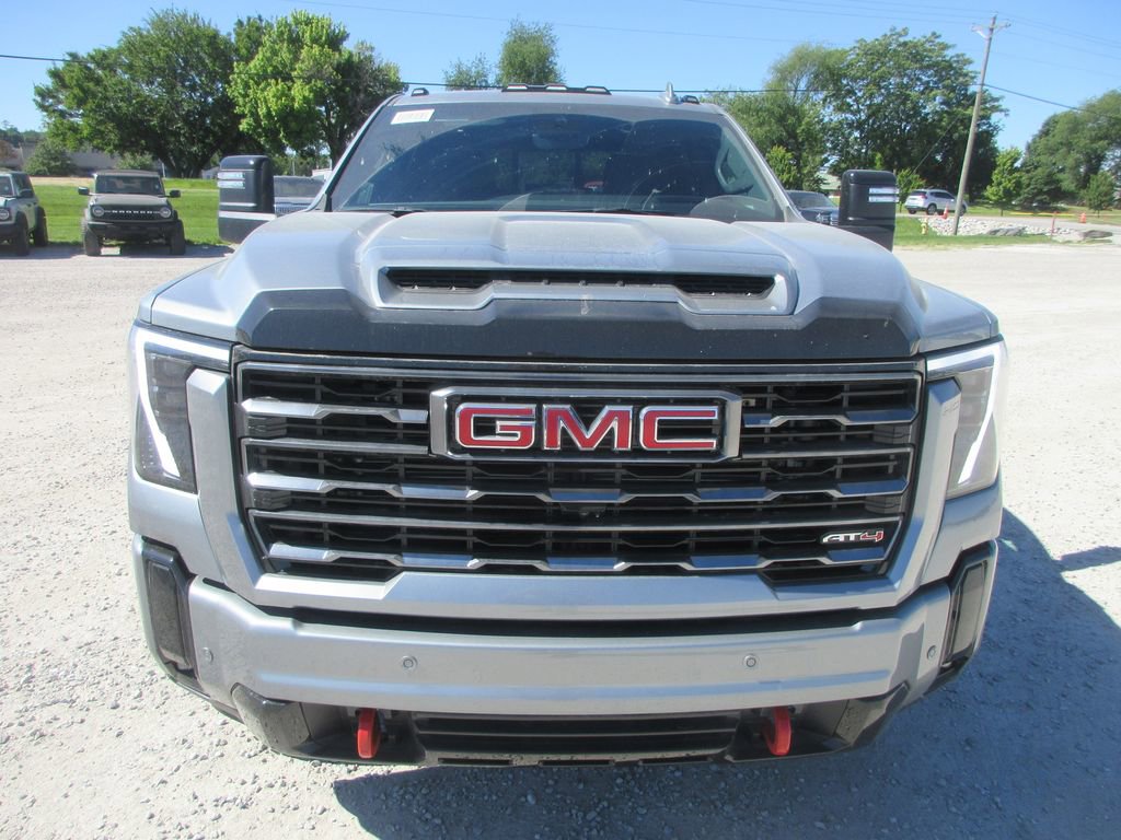 New 2026 GMC Sierra 2500 AT4 w/ AT4 Premium Plus Package AWD/4WD image 11