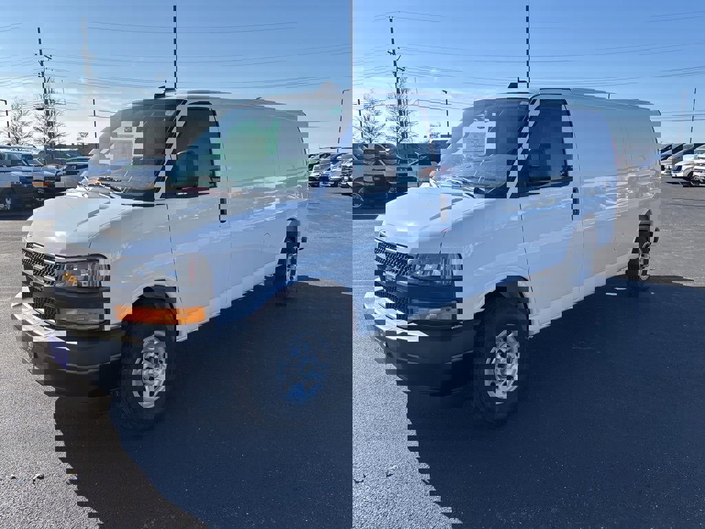 New 2025 Chevrolet Express 3500 Extended w/ Driver Convenience Package image 7