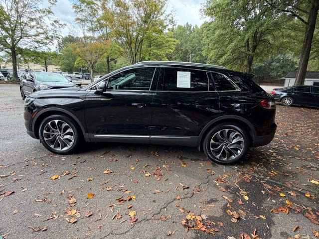 Used 2022 Lincoln Nautilus Reserve w/ Equipment Group 201A image 3