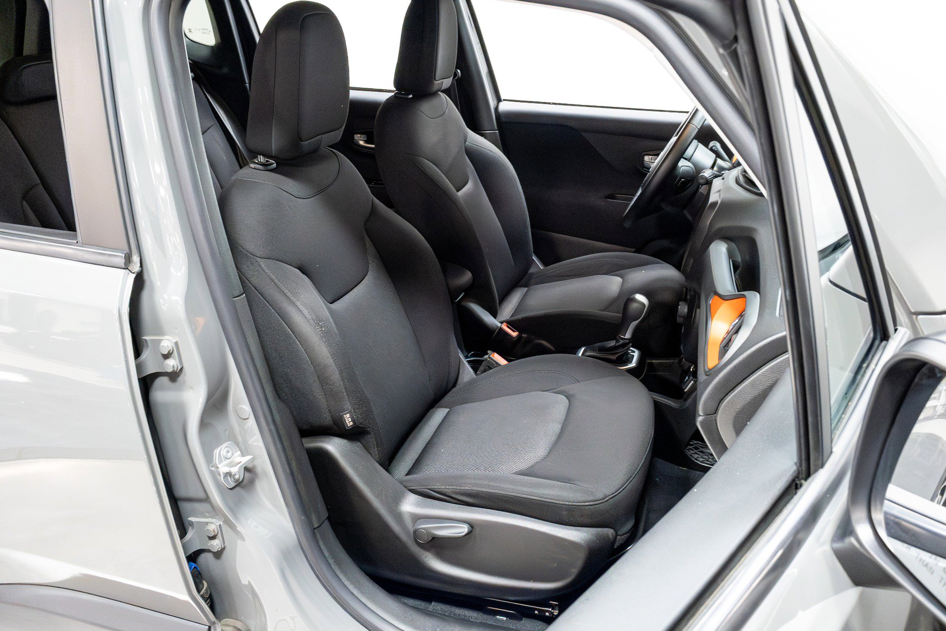 Used 2020 Jeep Renegade Sport image 23