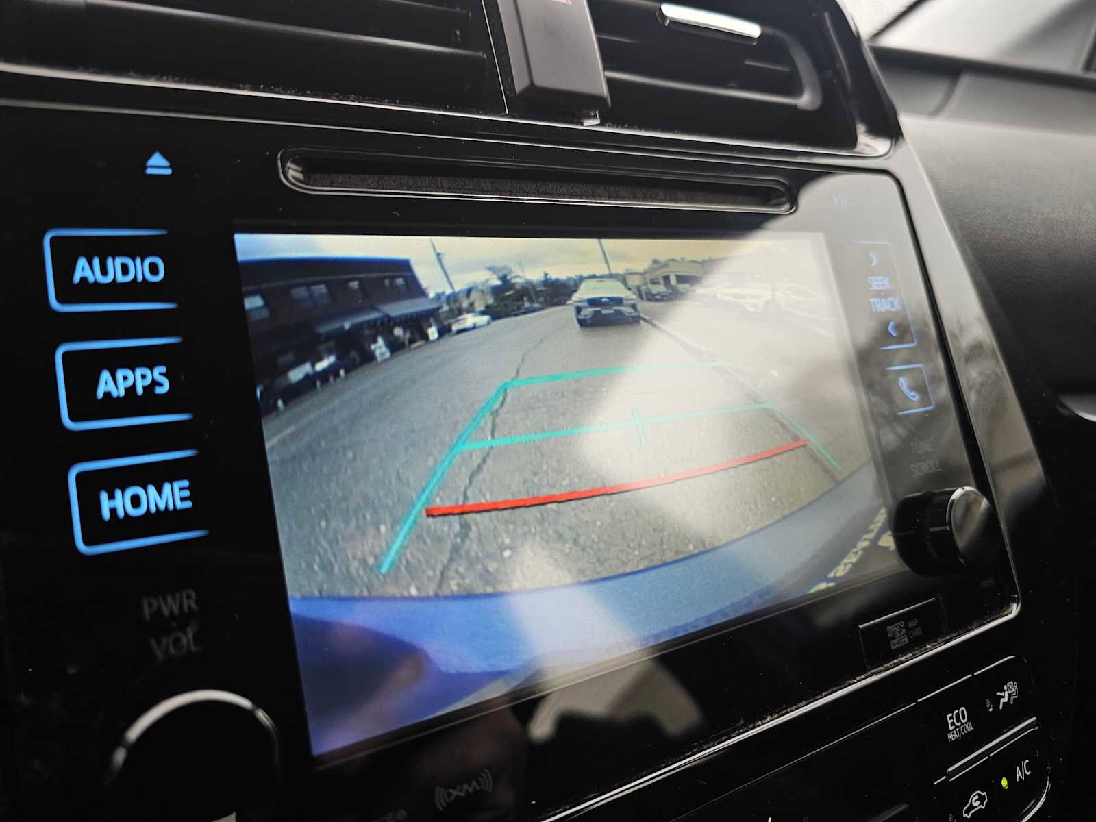 Used 2016 Toyota Prius Four image 28