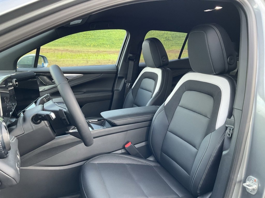 New 2026 Chevrolet Blazer EV LT image 12