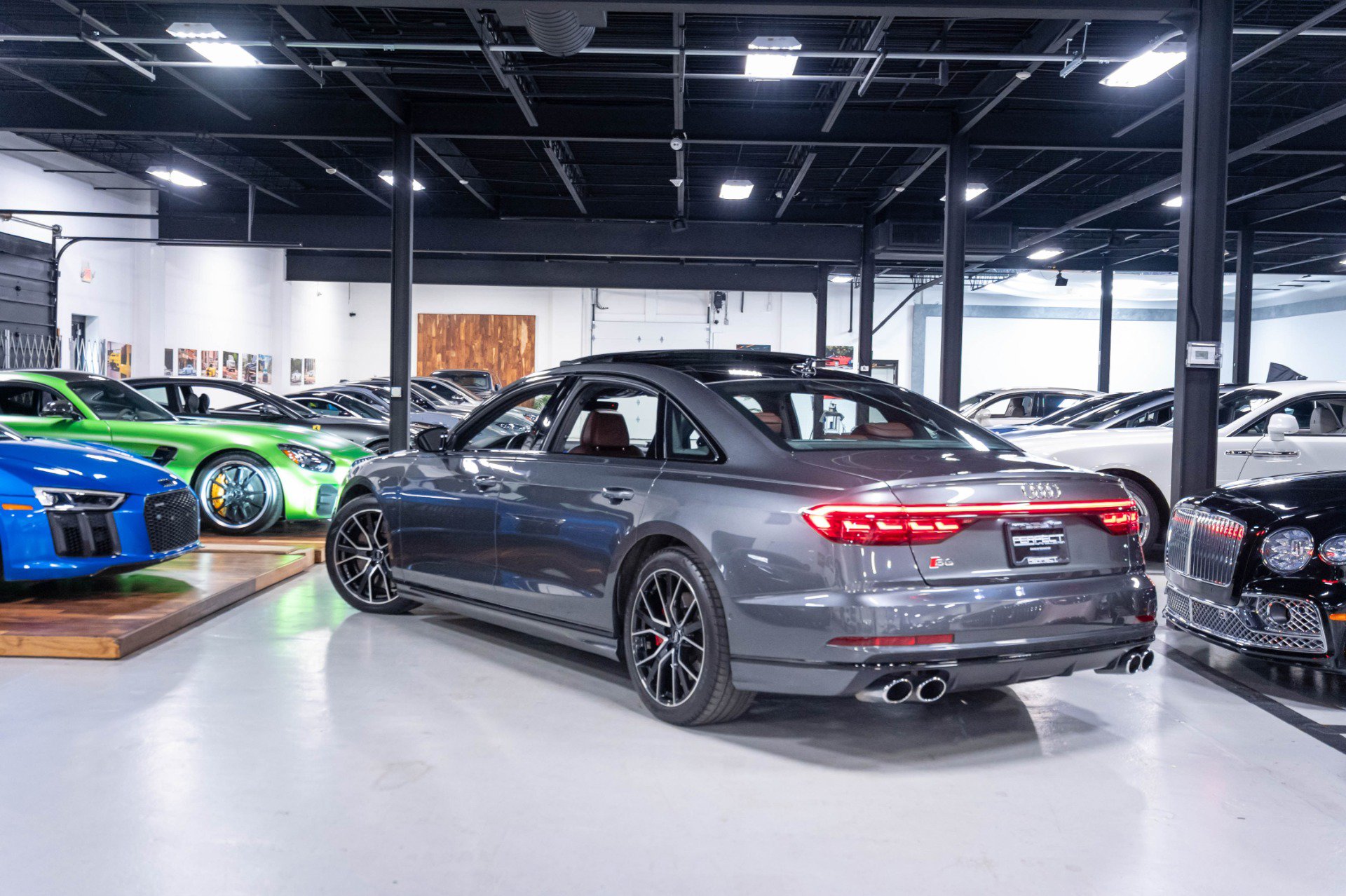 Used 2020 Audi S8 L AWD/4WD image 90