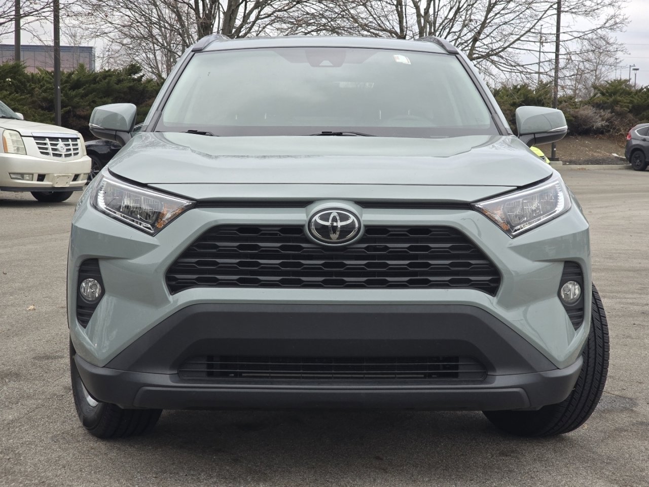 Used 2020 Toyota RAV4 XLE image 11